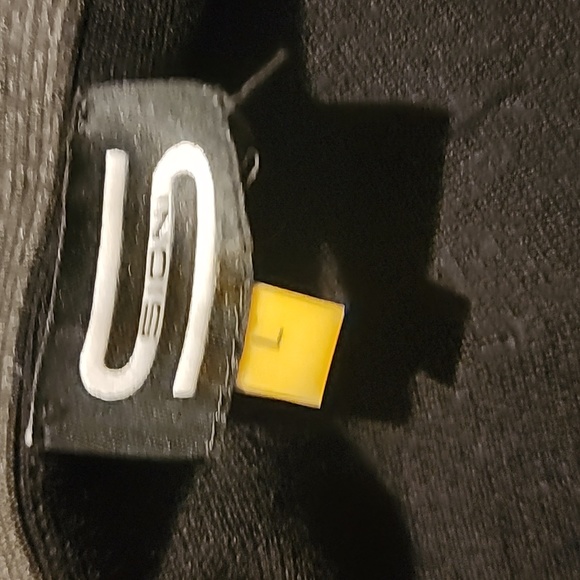 Sioni Black Grommet Skirt L Jrs - Picture 3 of 3